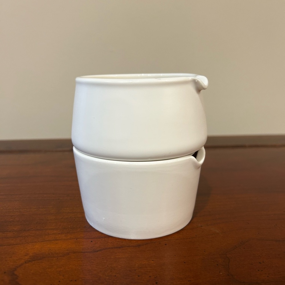STARBUCKS Stackable Cream and Sugar Set